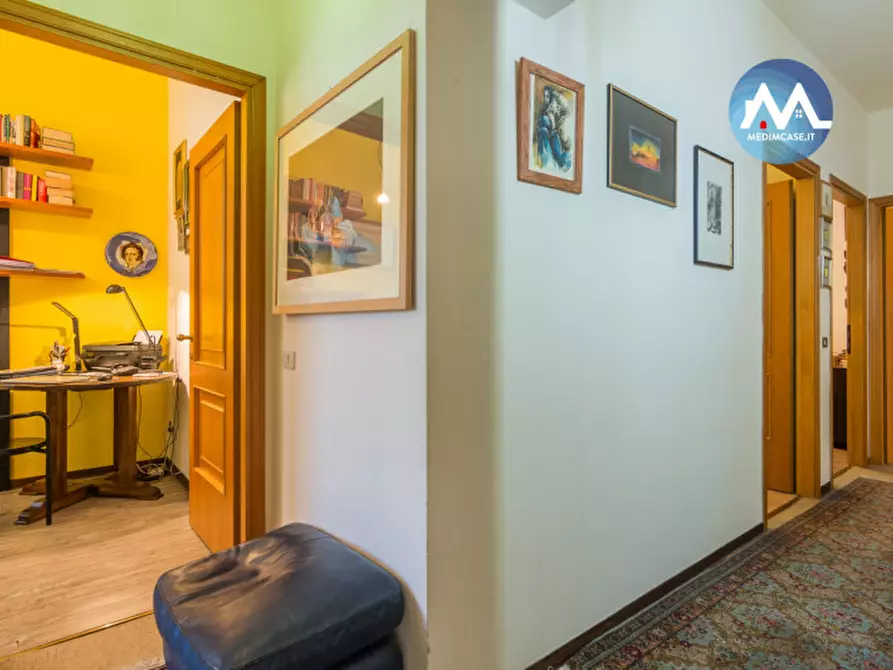 Immagine 10 di Casa bifamiliare in vendita  in Viale Antonio Cecchi a Pesaro