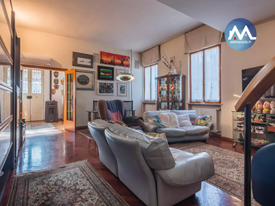 Immagine 25 di Casa bifamiliare in vendita  in Viale Antonio Cecchi a Pesaro