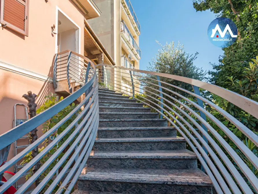 Immagine 29 di Casa bifamiliare in vendita  in Viale Antonio Cecchi a Pesaro