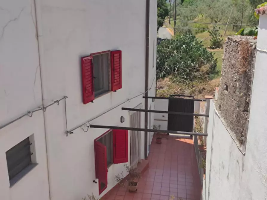 Immagine 9 di Casa indipendente in vendita  in stretto secondo femminamorta,N°6-8 a Barcellona Pozzo Di Gotto