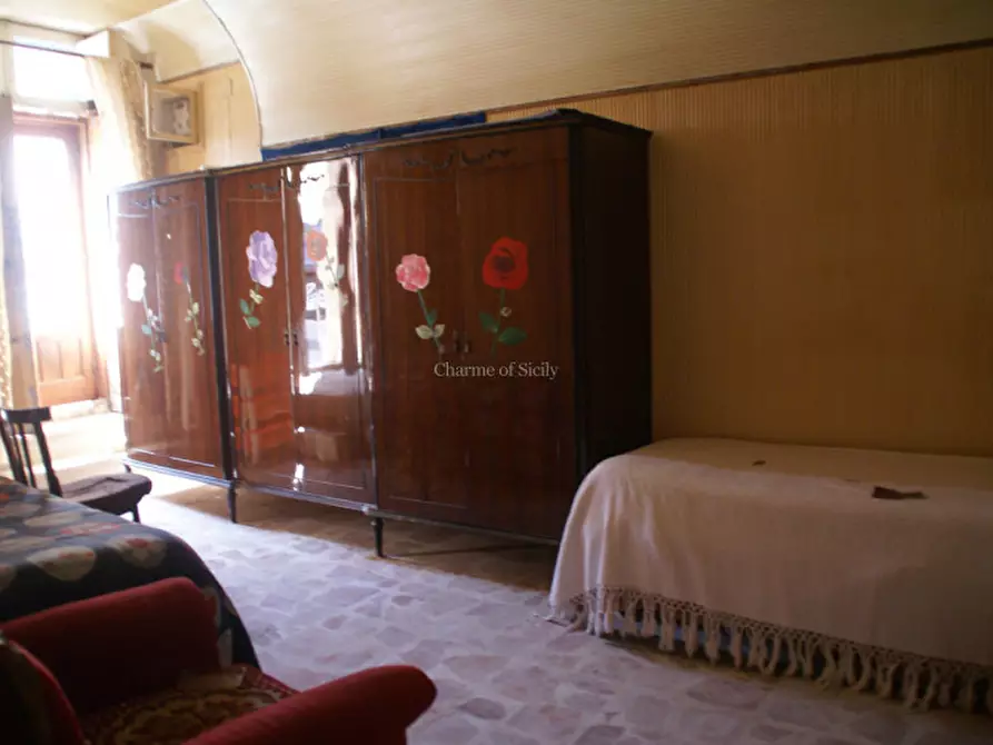 Immagine 11 di Casa indipendente in vendita  a Modica