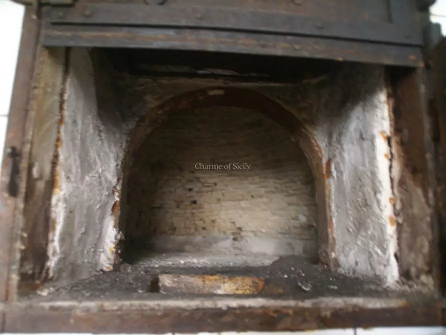 Immagine 22 di Casa indipendente in vendita  a Modica