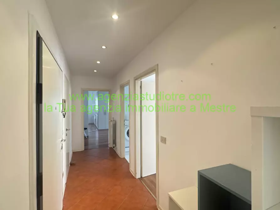 Immagine 6 di Appartamento in vendita  in Via Tito Speri a Venezia