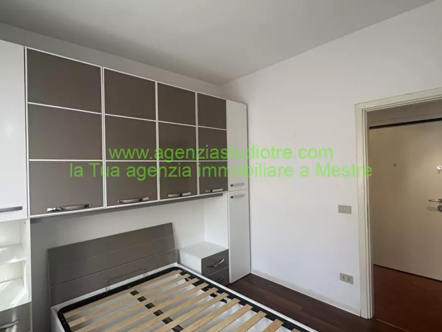 Immagine 9 di Appartamento in vendita  in Via Tito Speri a Venezia