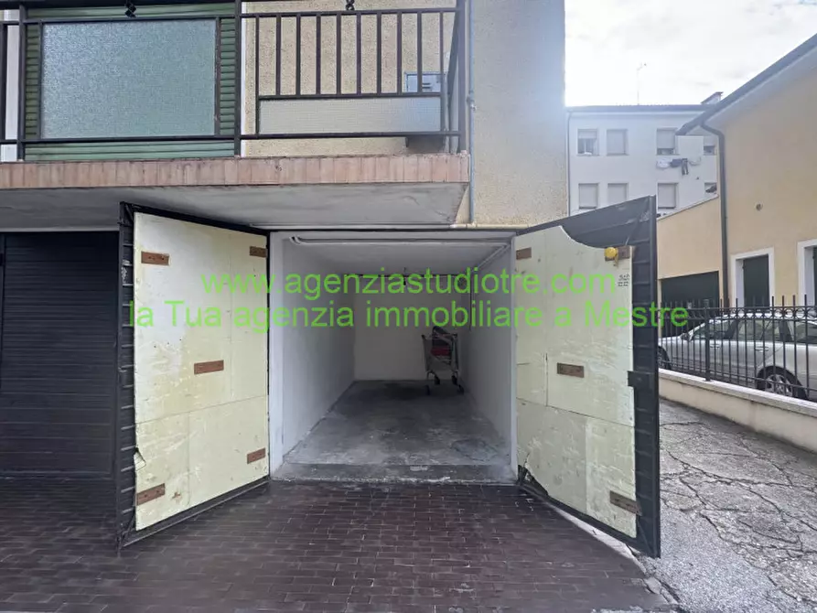 Immagine 20 di Appartamento in vendita  in Via Tito Speri a Venezia