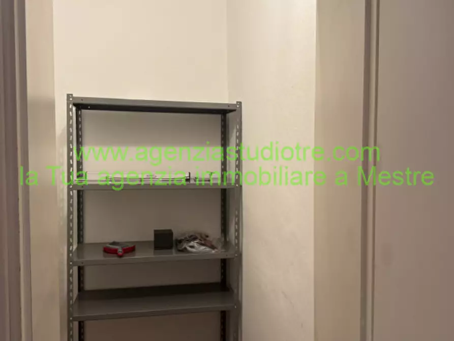 Immagine 23 di Appartamento in vendita  in Via Tito Speri a Venezia