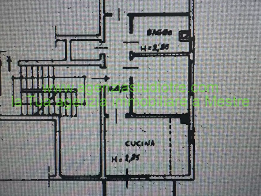 Immagine 25 di Appartamento in vendita  in Via Tito Speri a Venezia