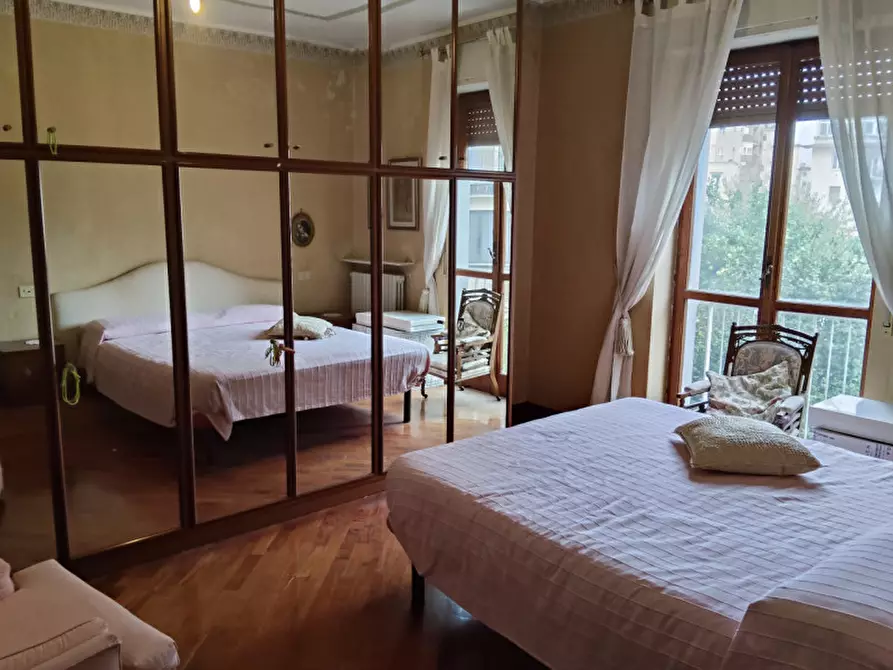 Immagine 34 di Appartamento in vendita  in VIALE RAFFAELLO a Napoli