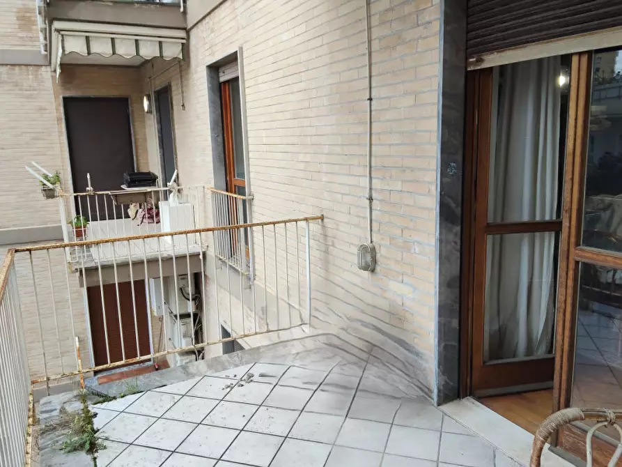 Immagine 41 di Appartamento in vendita  in VIALE RAFFAELLO a Napoli