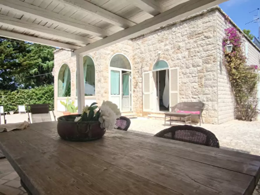 Immagine 3 di Villa in vendita  in VITI a Fasano