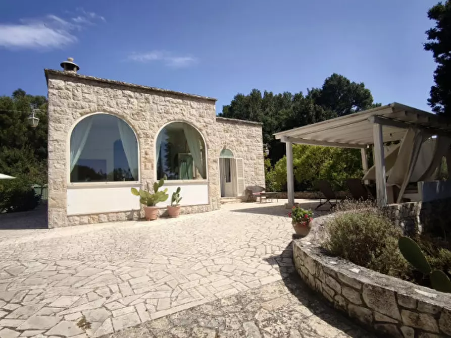 Immagine 25 di Villa in vendita  in VITI a Fasano