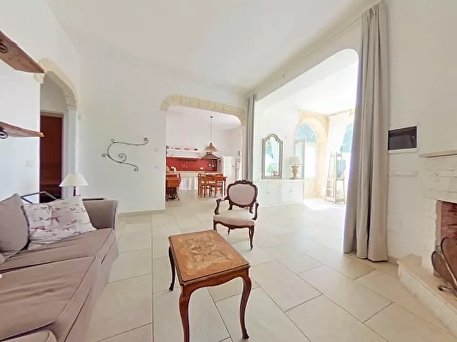 Immagine 32 di Villa in vendita  in VITI a Fasano