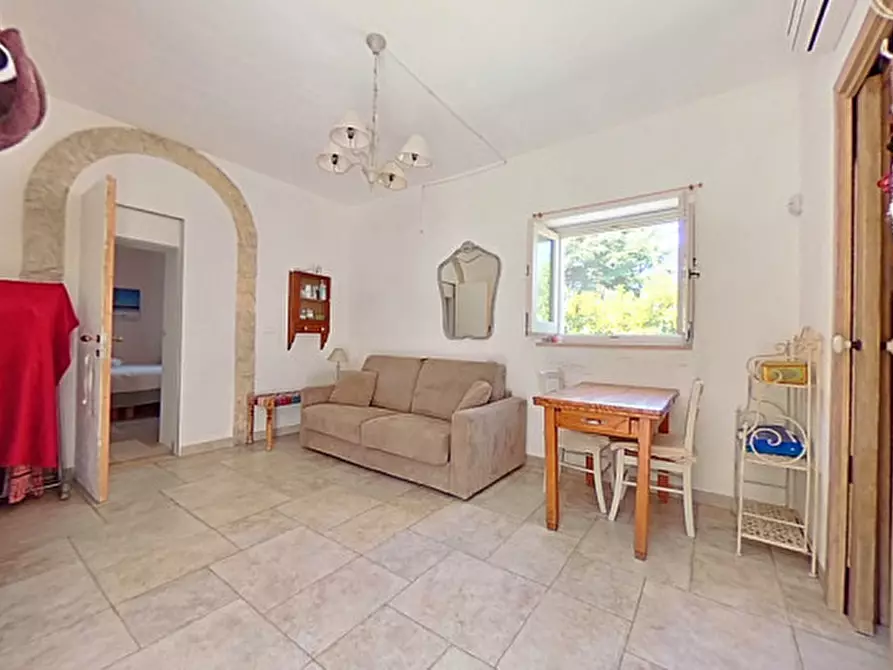 Immagine 47 di Villa in vendita  in VITI a Fasano