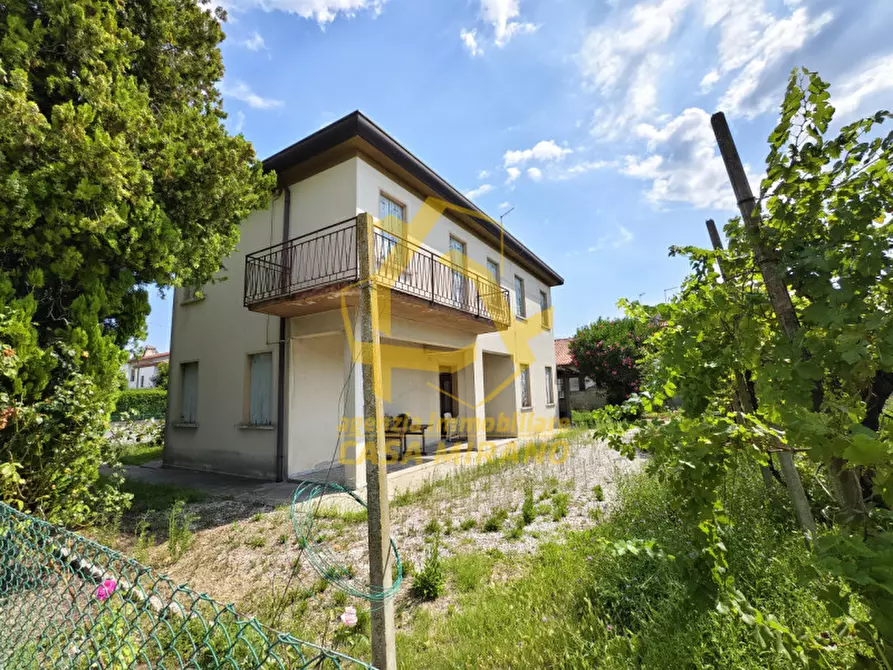 Immagine 1 di Casa indipendente in vendita  a Mirano