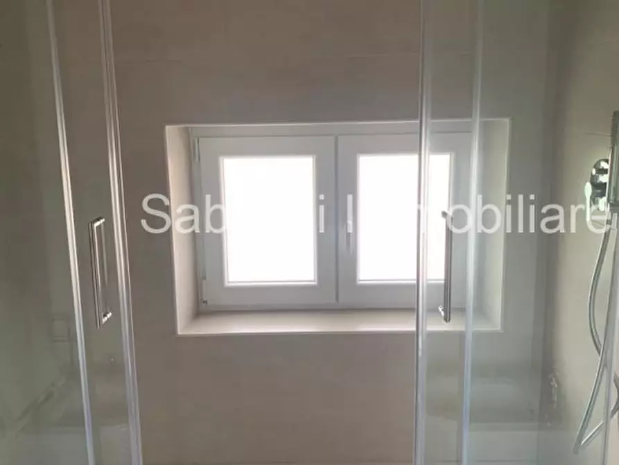 Immagine 16 di Appartamento in vendita  in Via Silvio Pellico, 6 a Pescara