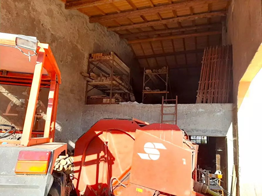 Immagine 17 di Casa indipendente in vendita  a Valeggio Sul Mincio