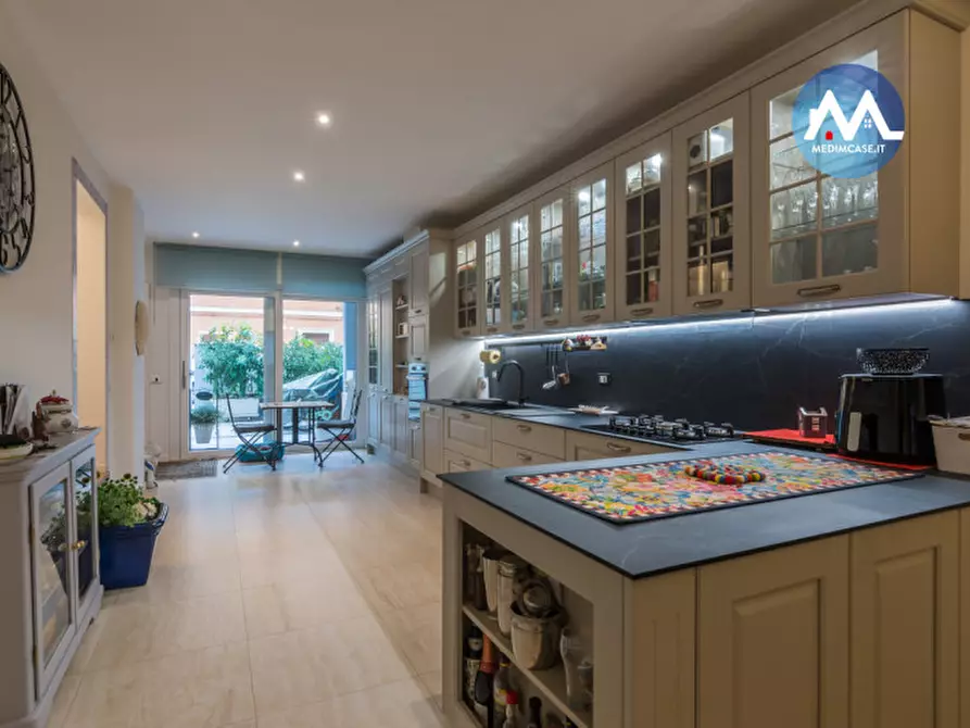 Immagine 7 di Villetta a schiera in vendita  in Via Flacco a Pesaro