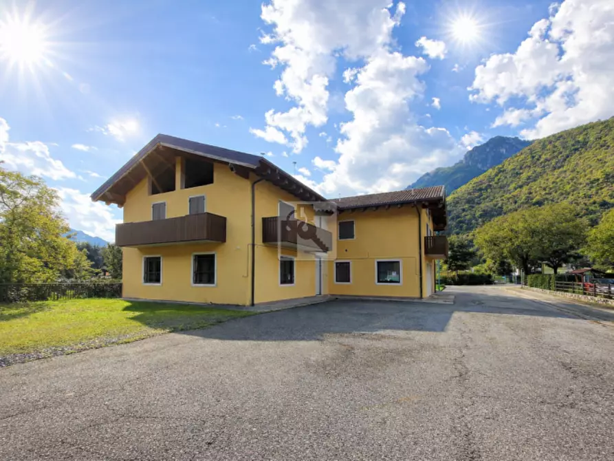 Immagine 1 di Appartamento in vendita  in Via Pier Antonio Cassoni a Ledro