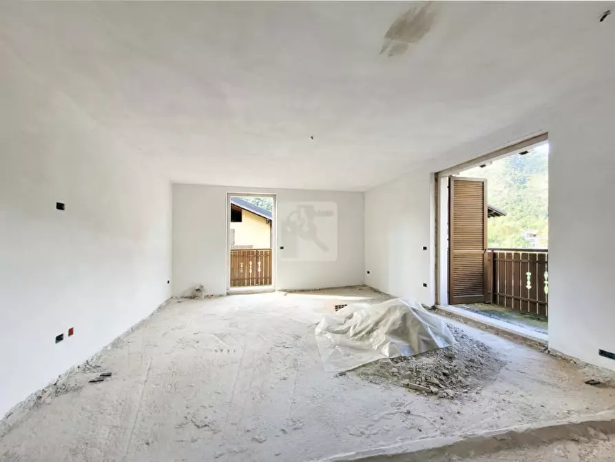 Immagine 2 di Appartamento in vendita  in Via Pier Antonio Cassoni a Ledro