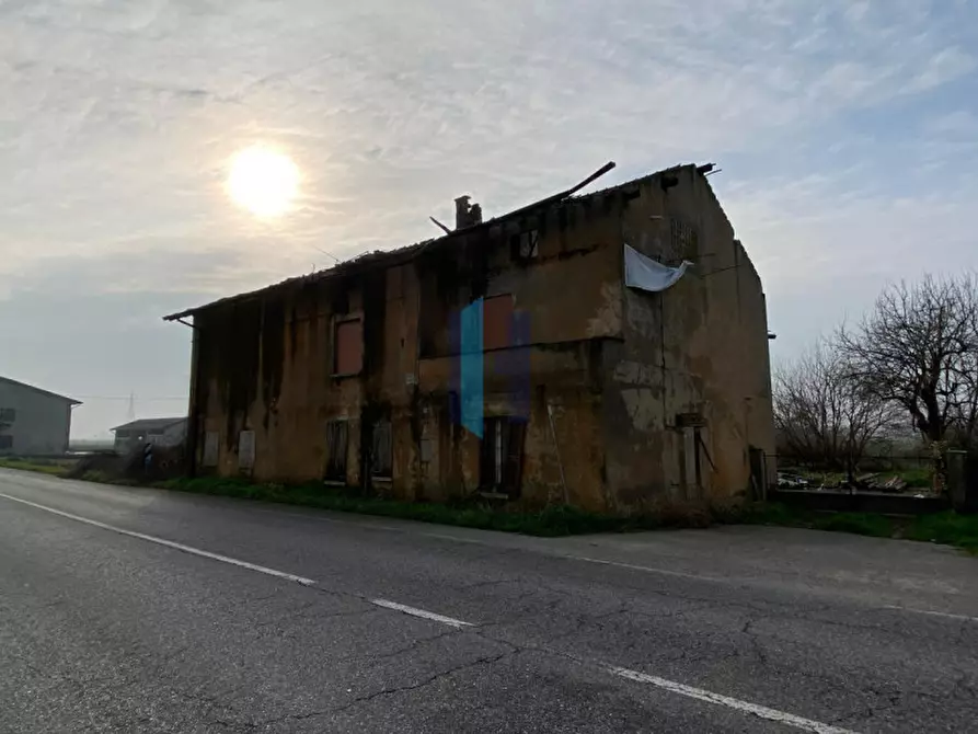Immagine 5 di Rustico / casale in vendita  in Via Castelcovati 32 a Urago D'oglio