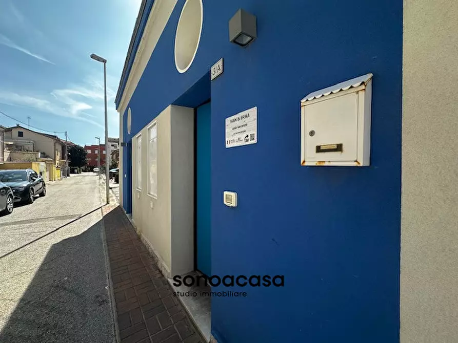 Immagine 30 di Appartamento in vendita  in Via Damiano Chiesa 3 a Mondolfo