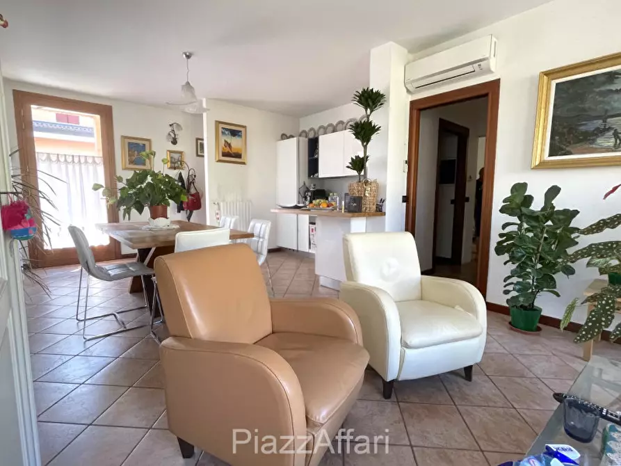 Immagine 9 di Casa bifamiliare in vendita  in Via Tessari a Piove Di Sacco