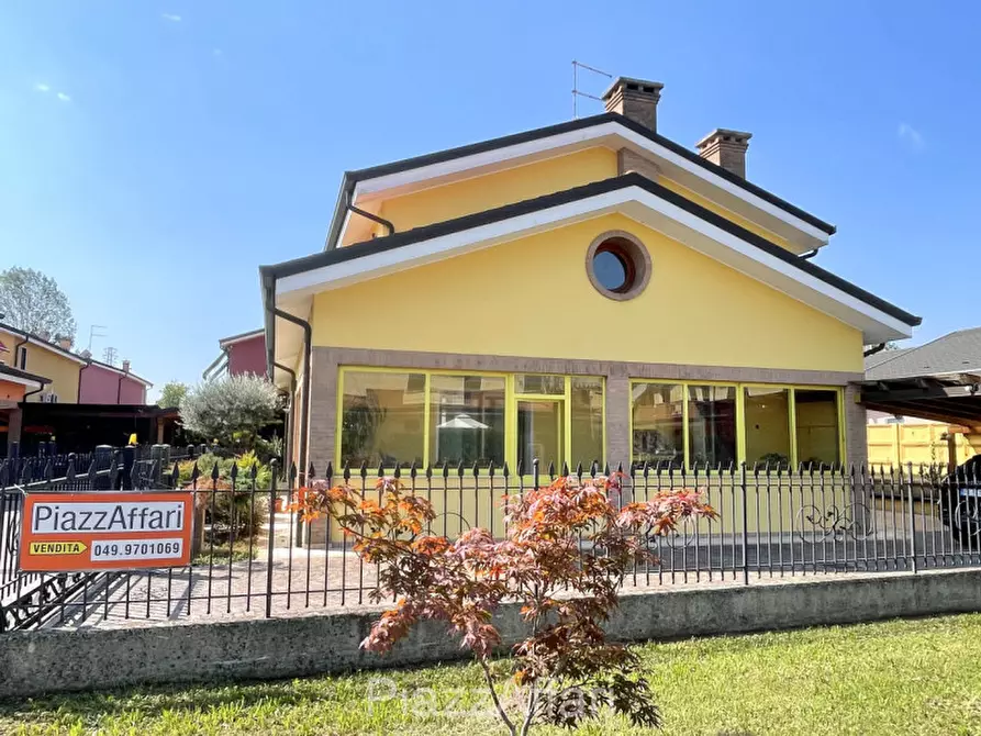 Immagine 28 di Casa bifamiliare in vendita  in Via Tessari a Piove Di Sacco