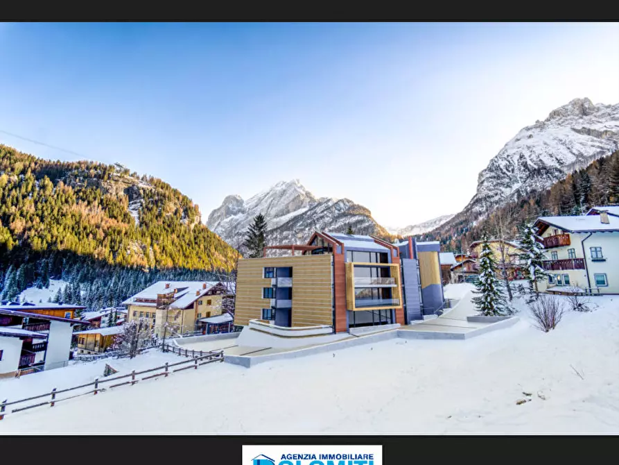 Immagine 1 di Appartamento in vendita  in Strèda del Cuch /Via del Cuch 10 a Canazei