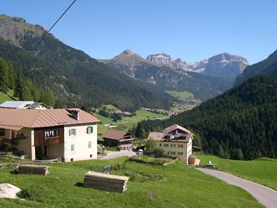 Immagine 3 di Rustico / casale in vendita  in Via Ronch a San Giovanni Di Fassa