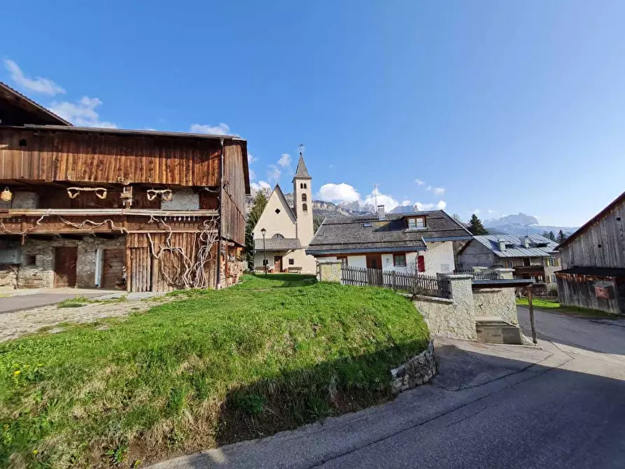 Immagine 2 di Casa indipendente in vendita  in Strada De Saro Pozat a San Giovanni Di Fassa