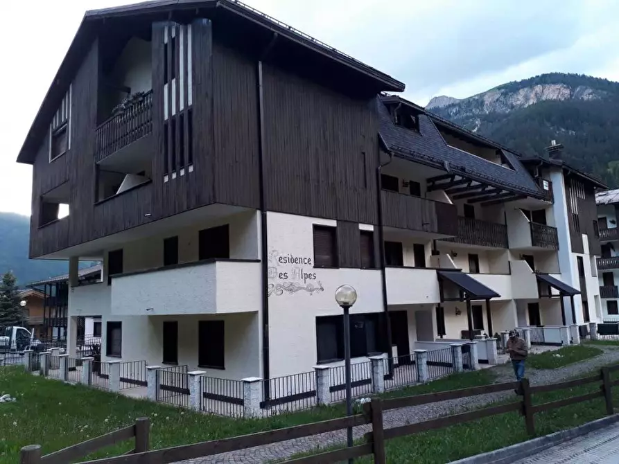 Immagine 2 di Appartamento in affitto  in Strèda de Cerenà 102 a Campitello Di Fassa