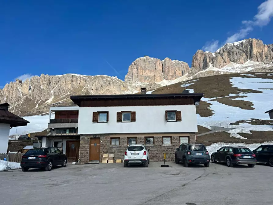 Immagine 4 di Hotel in vendita  in VIA PASSO PORDOI a Livinallongo Del Col Di Lana