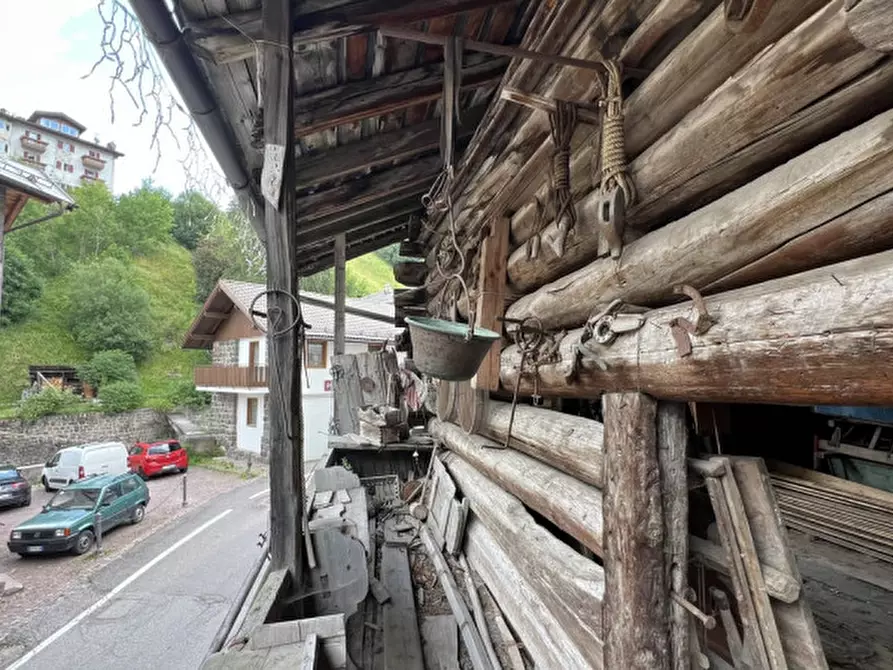 Immagine 2 di Rustico / casale in vendita  in Piazza Italia 30 a Moena