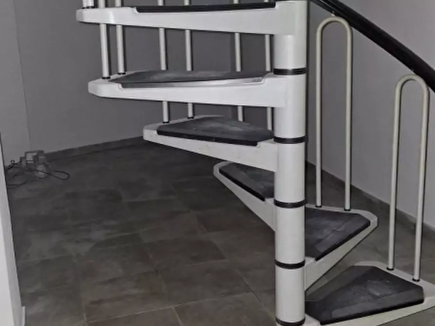 Immagine 11 di Appartamento in vendita  in Via 5 Maggio 9 a Milano