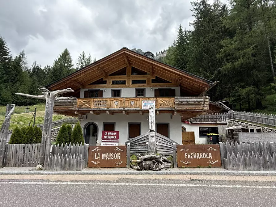 Immagine 6 di Attività commerciale in vendita  in Strada di Pian Trevisan - Strèda de Ciamp Trujan a Canazei