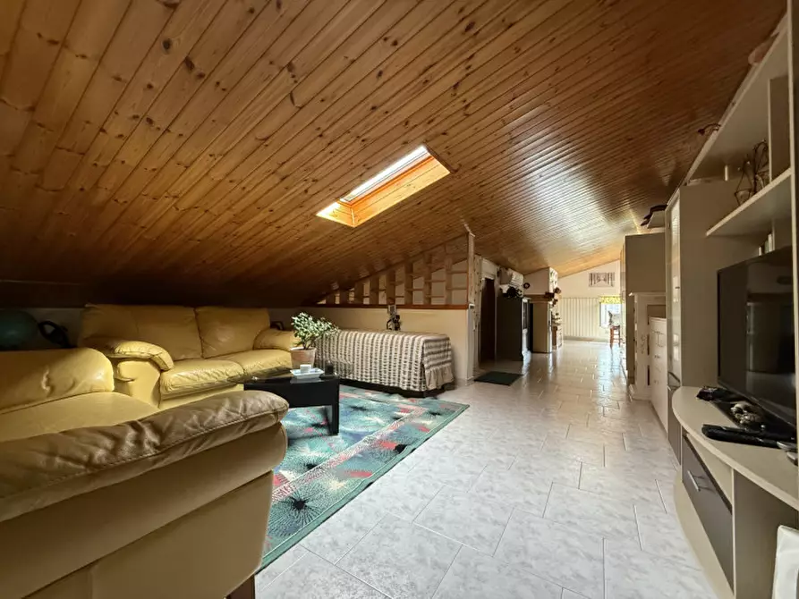 Immagine 12 di Casa bifamiliare in vendita  a Badia Calavena