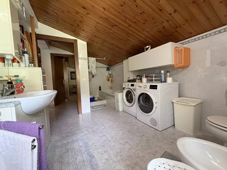 Immagine 17 di Casa bifamiliare in vendita  a Badia Calavena