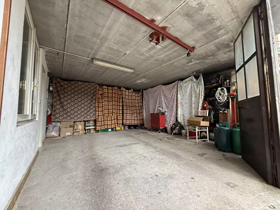 Immagine 21 di Casa bifamiliare in vendita  a Badia Calavena