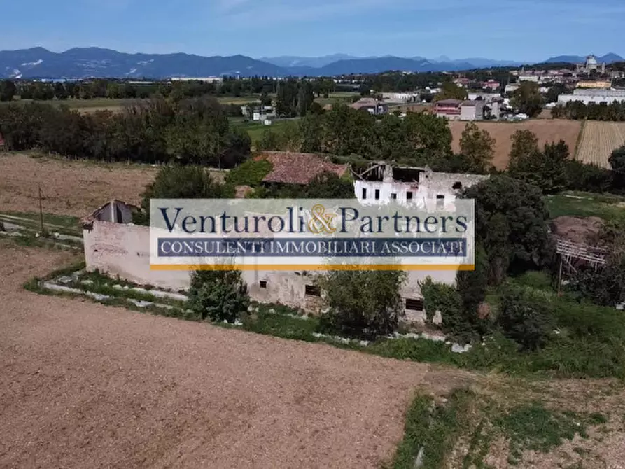 Immagine 7 di Rustico / casale in vendita  in Via Maglio a Lonato del Garda