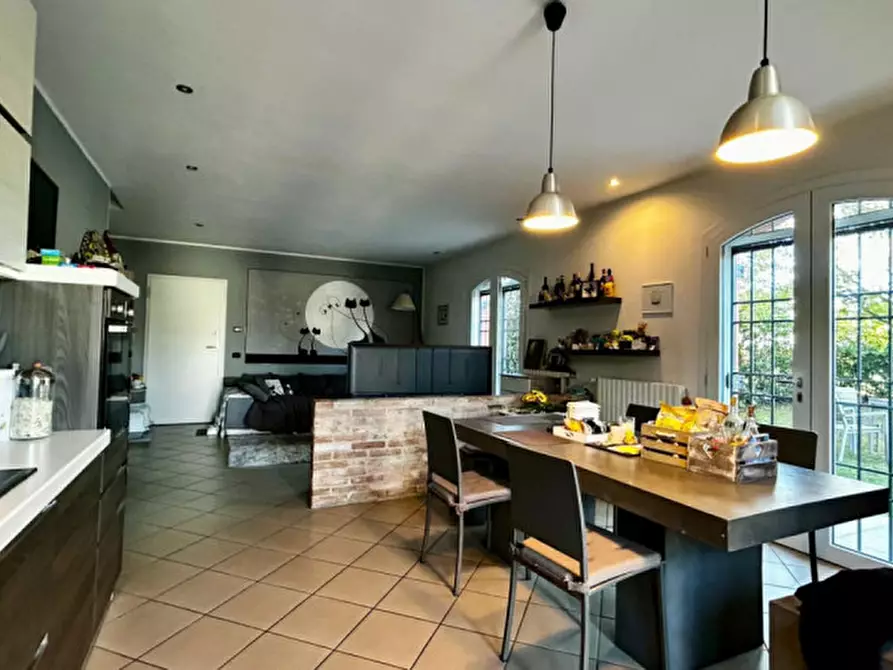 Immagine 3 di Casa quadrifamiliare in vendita  in Via Canale Naviglio a Bastiglia