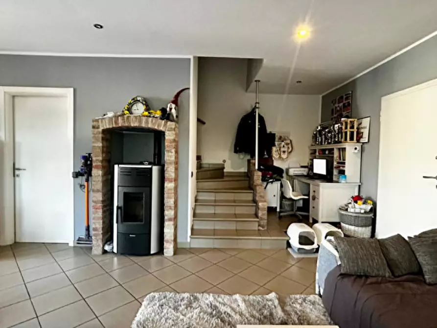 Immagine 4 di Casa quadrifamiliare in vendita  in Via Canale Naviglio a Bastiglia