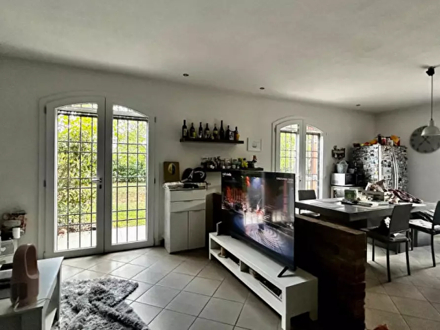 Immagine 7 di Casa quadrifamiliare in vendita  in Via Canale Naviglio a Bastiglia