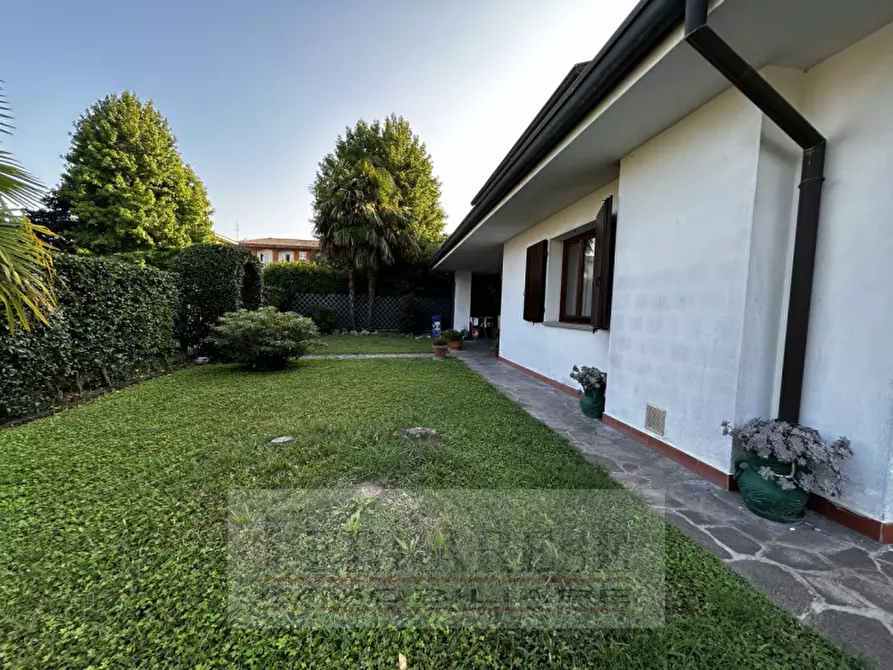 Immagine 2 di Casa bifamiliare in vendita  in Via Antonio Gramsci a Stra