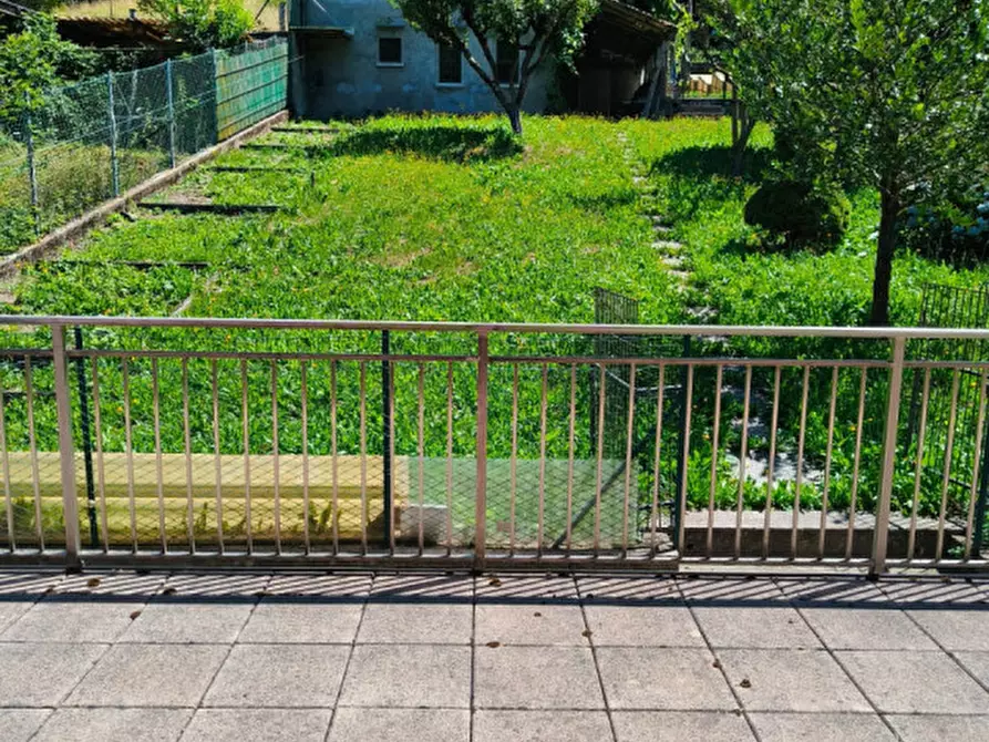 Immagine 4 di Appartamento in vendita  in Via Santa Caterina a Introbio