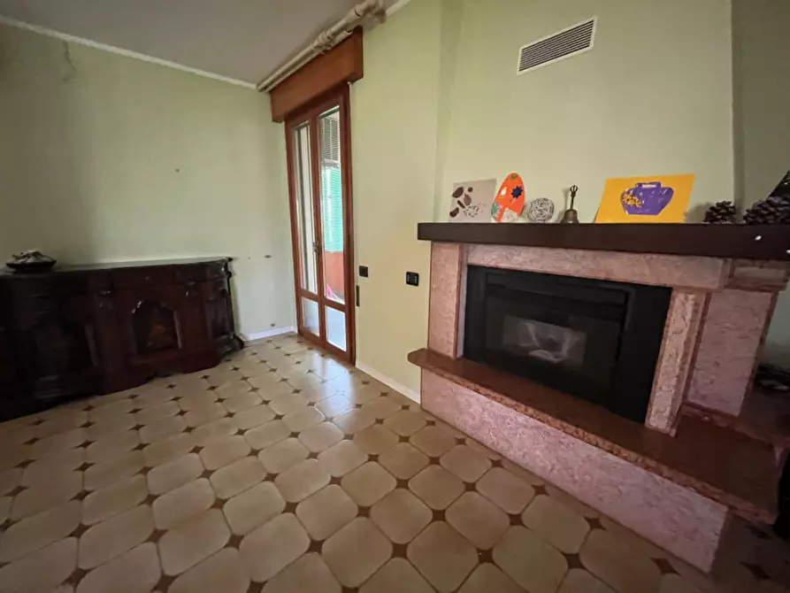 Immagine 4 di Appartamento in vendita  in via g. zanella a Piove Di Sacco