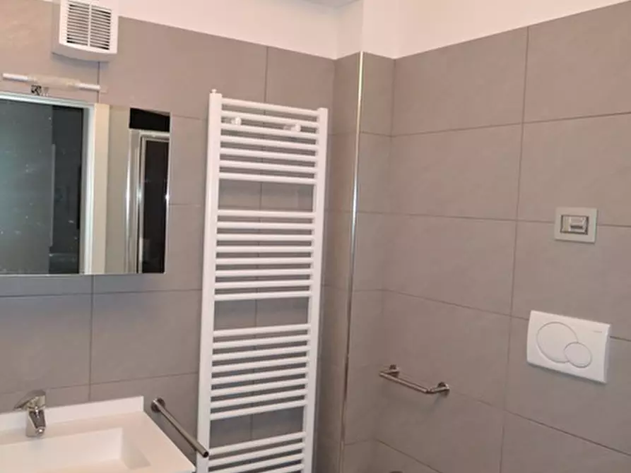 Immagine 2 di Appartamento in affitto  a Trento