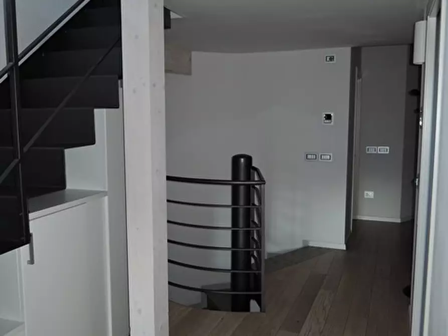 Immagine 7 di Appartamento in affitto  a Trento