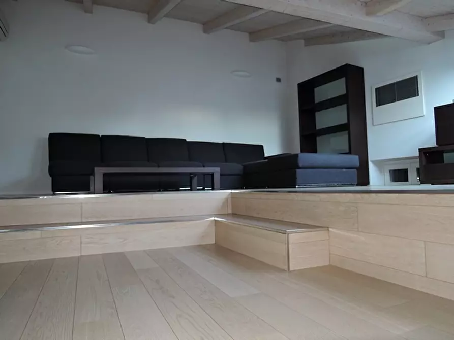 Immagine 8 di Appartamento in affitto  a Trento