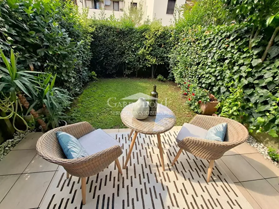 Immagine 5 di Appartamento in vendita  in Via Giovanni Rambotti a Desenzano Del Garda