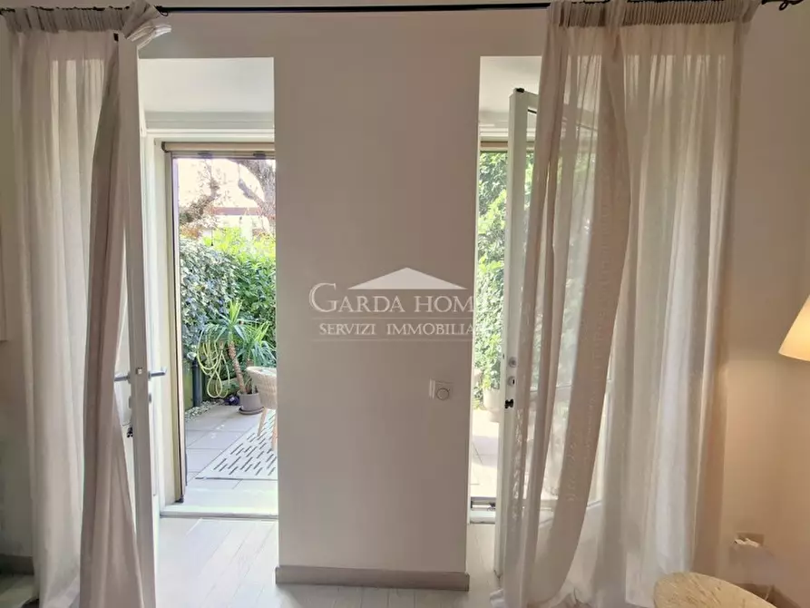 Immagine 9 di Appartamento in vendita  in Via Giovanni Rambotti a Desenzano Del Garda